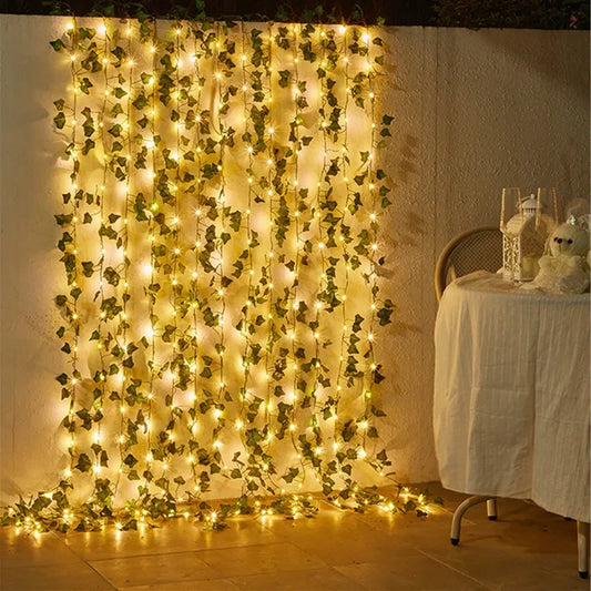 Guirlande lumineuse feuillage et fleurs artificielles - à piles